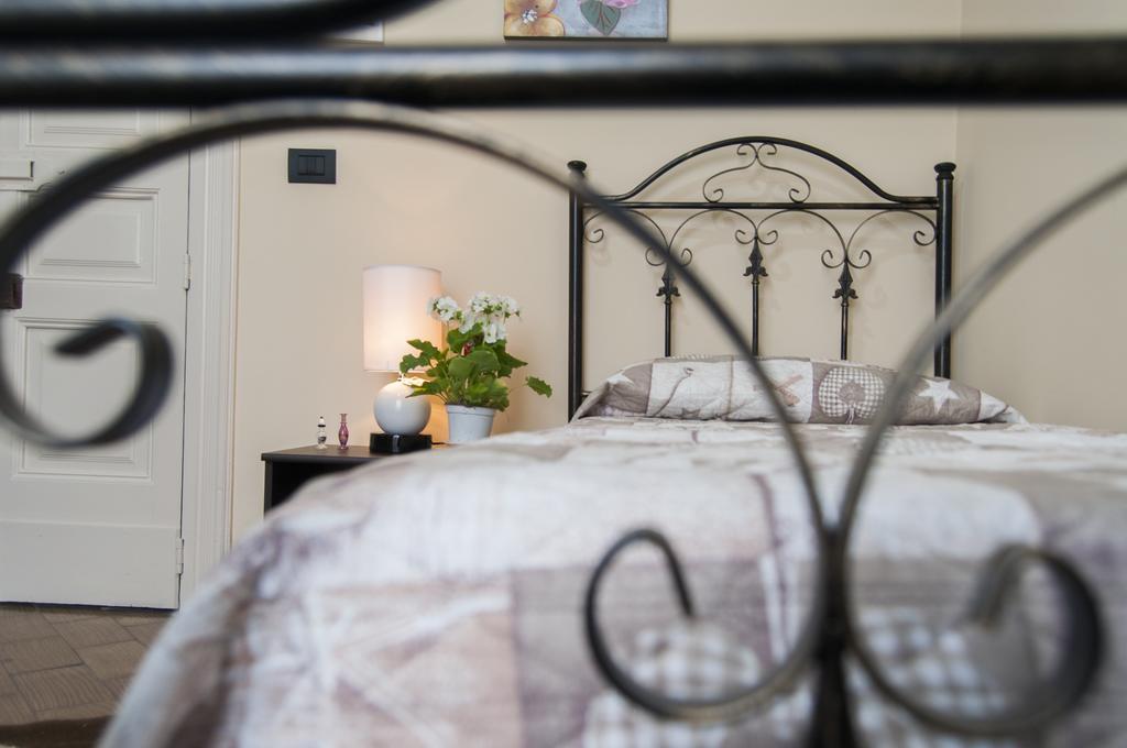 بياتْسا أرمارِنا B&B Villa Roma المظهر الخارجي الصورة