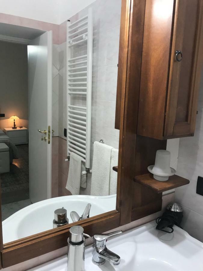 بياتْسا أرمارِنا B&B Villa Roma المظهر الخارجي الصورة